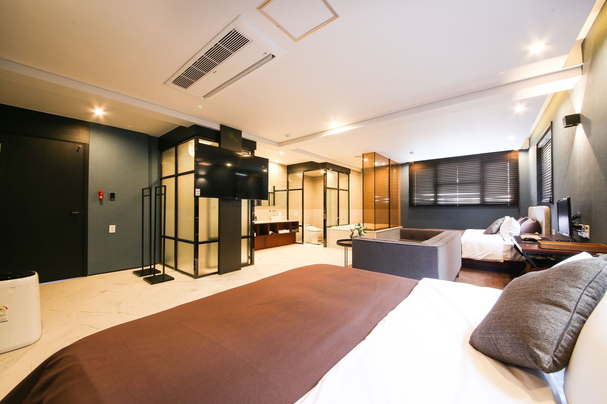 Brown Dot Hotel Yangjeong Busan Extérieur photo